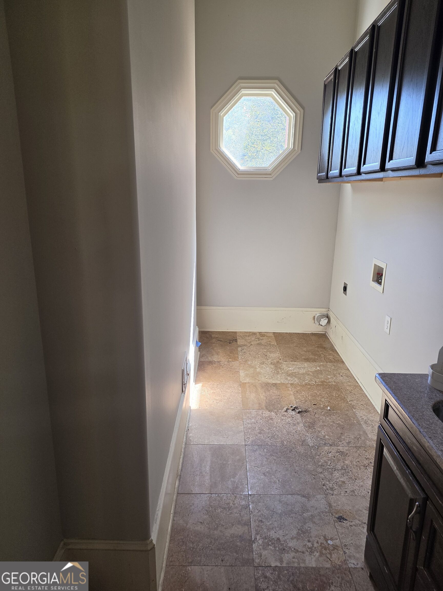 1824 Gateway Drive Property Photo 12