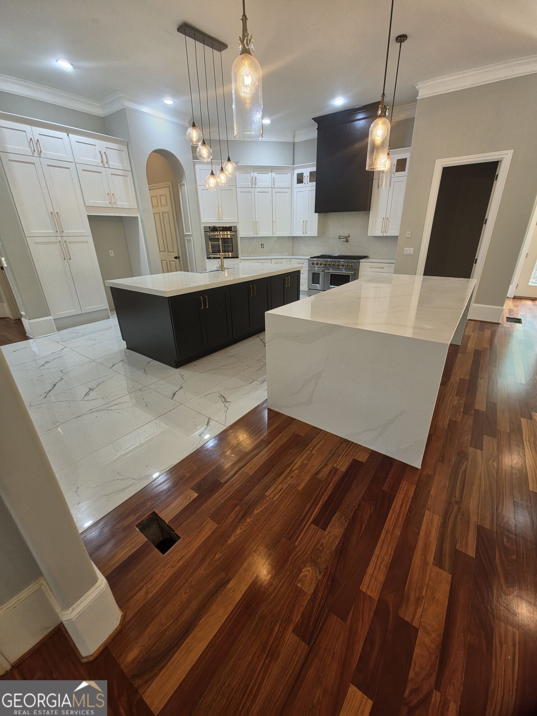 1824 Gateway Drive Property Photo 27