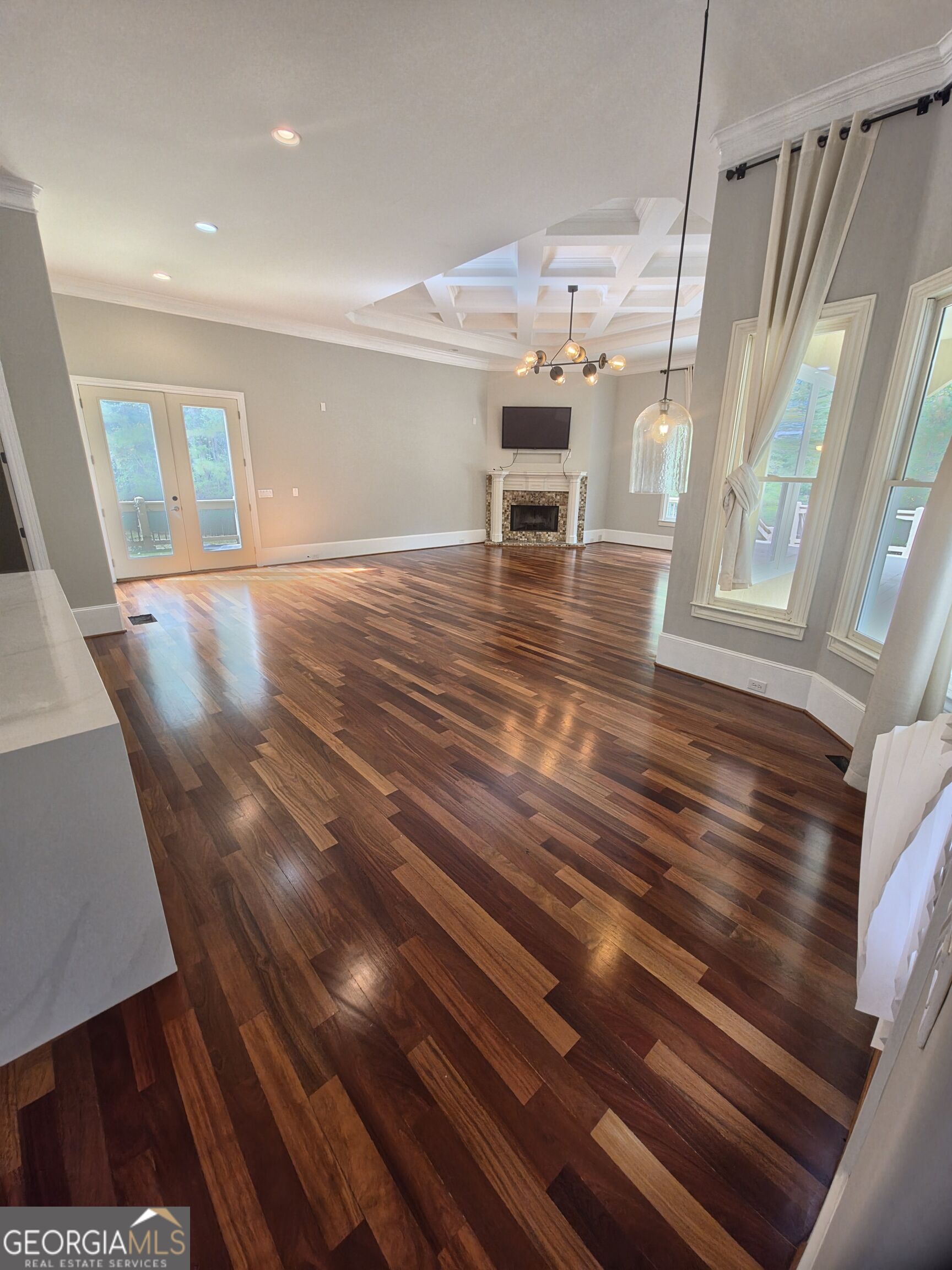 1824 Gateway Drive Property Photo 28