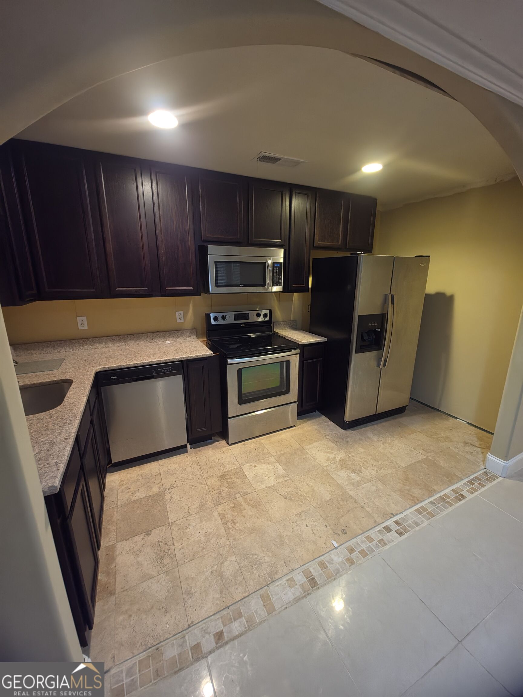 1824 Gateway Drive Property Photo 35