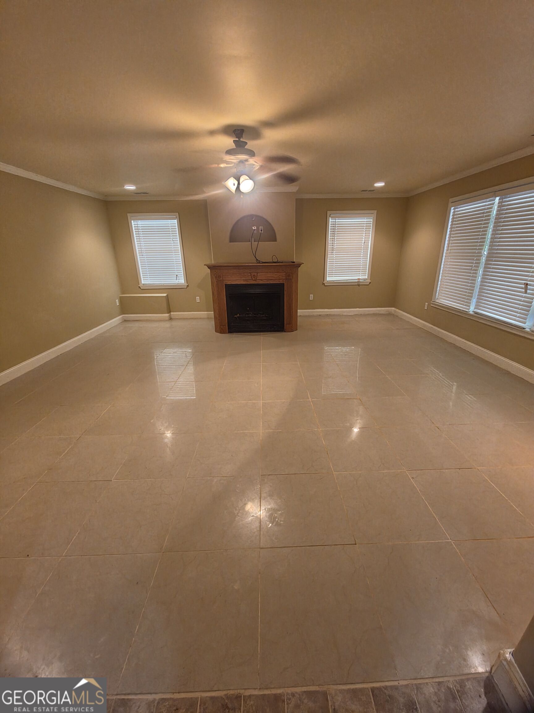 1824 Gateway Drive Property Photo 41