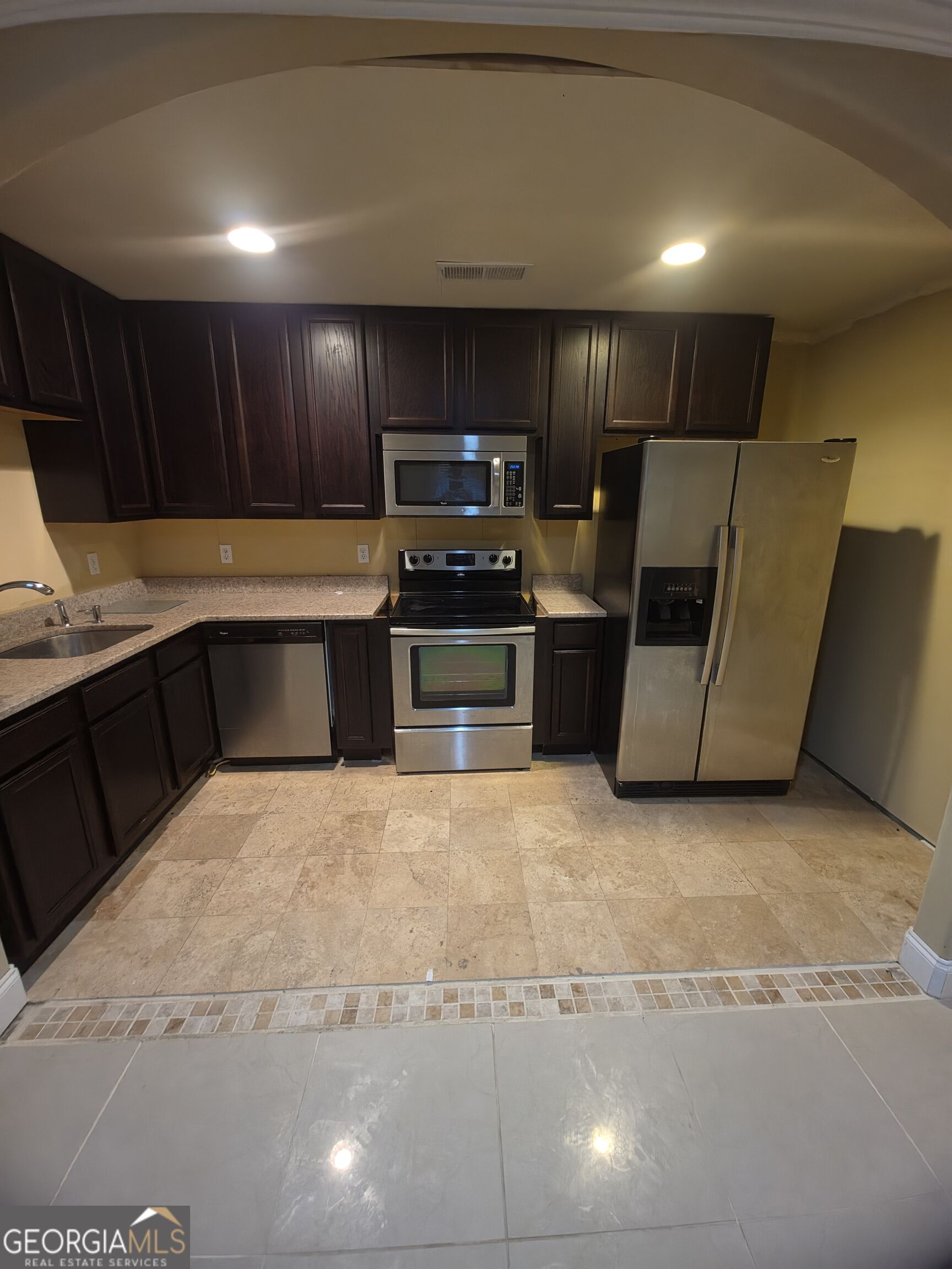 1824 Gateway Drive Property Photo 44