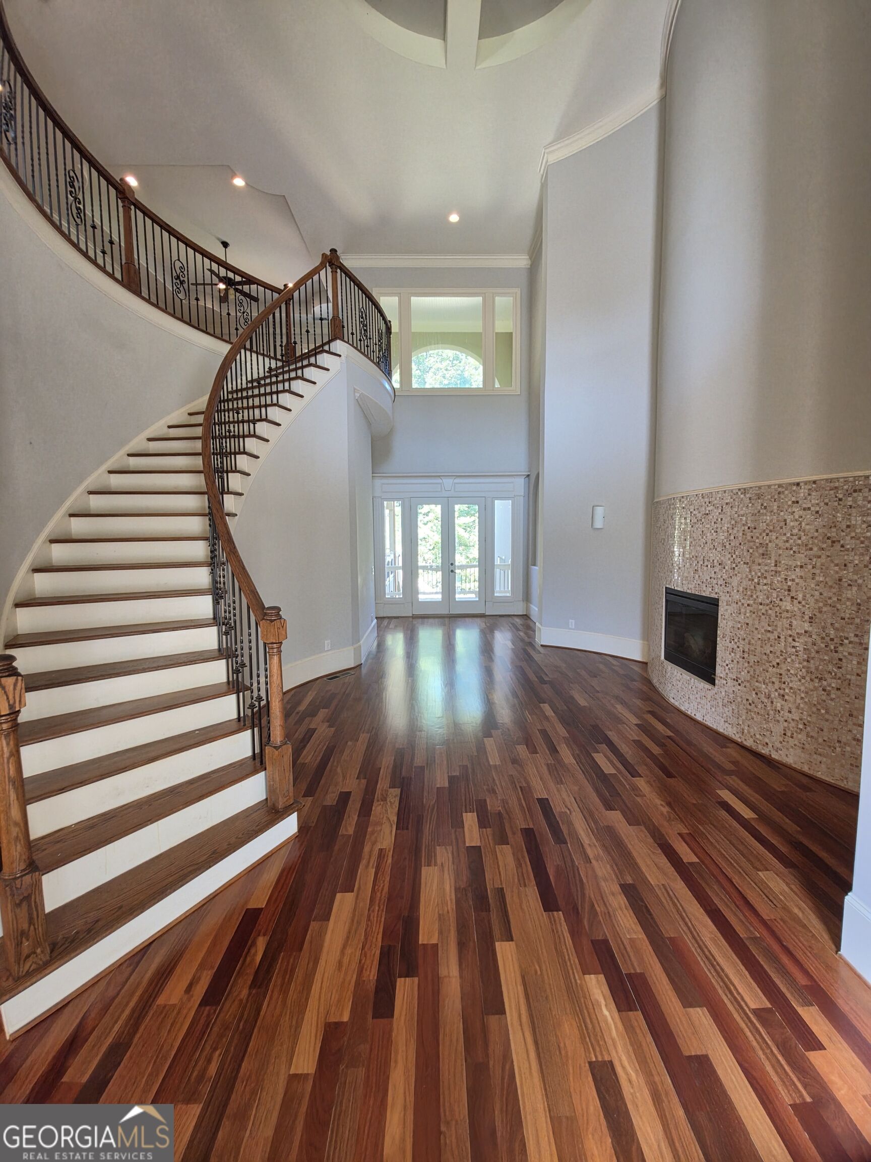 1824 Gateway Drive Property Photo 79
