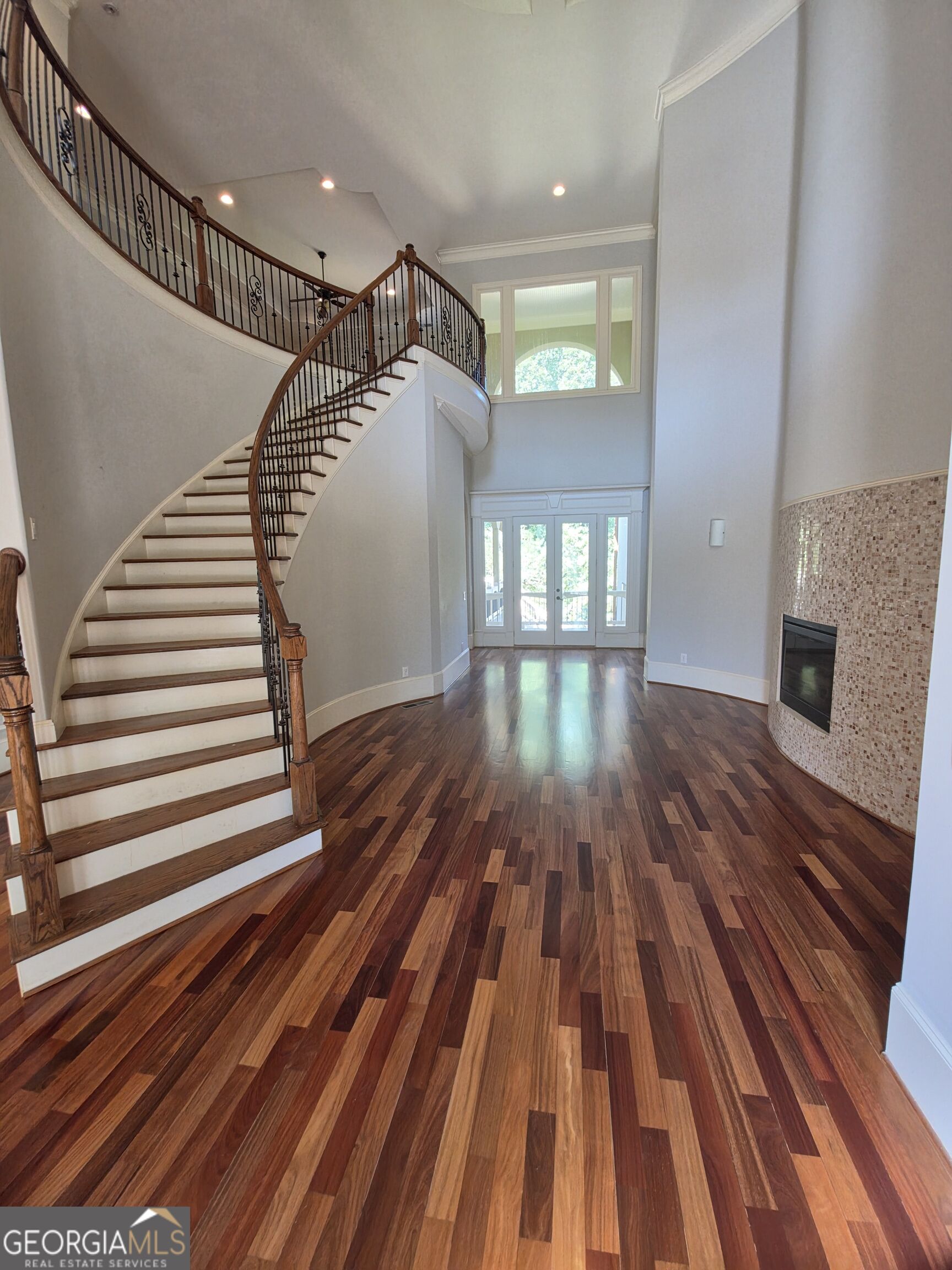 1824 Gateway Drive Property Photo 108