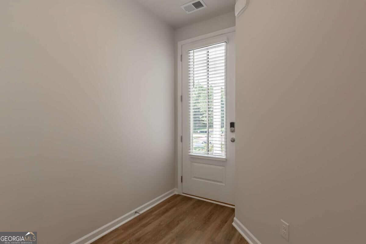 1150 Earlywood Way Property Photo 5