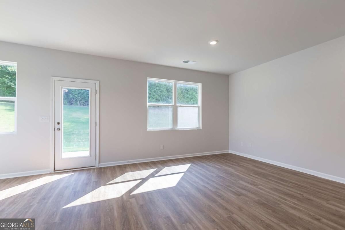 1150 Earlywood Way Property Photo 7