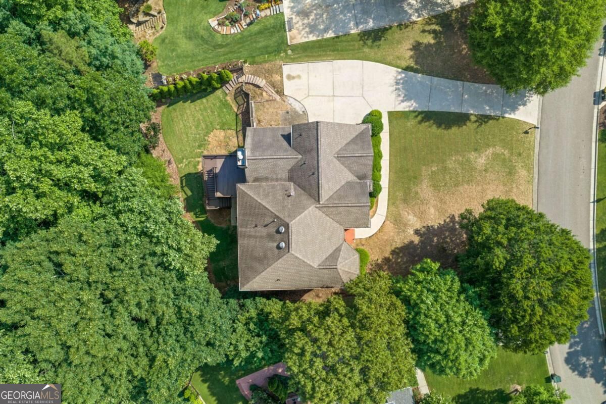 163 Woodcliff Drive Property Photo 2