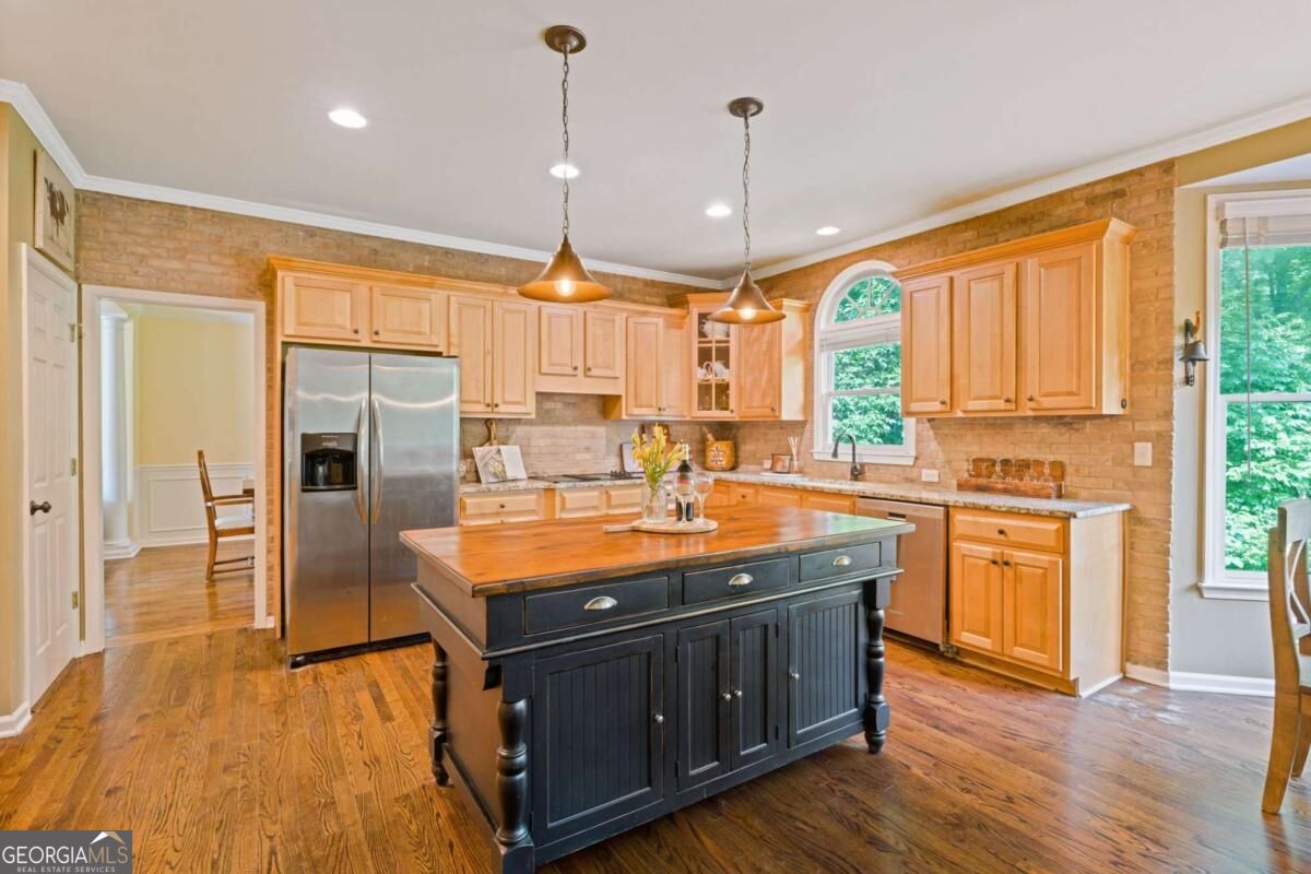 163 Woodcliff Drive Property Photo 12