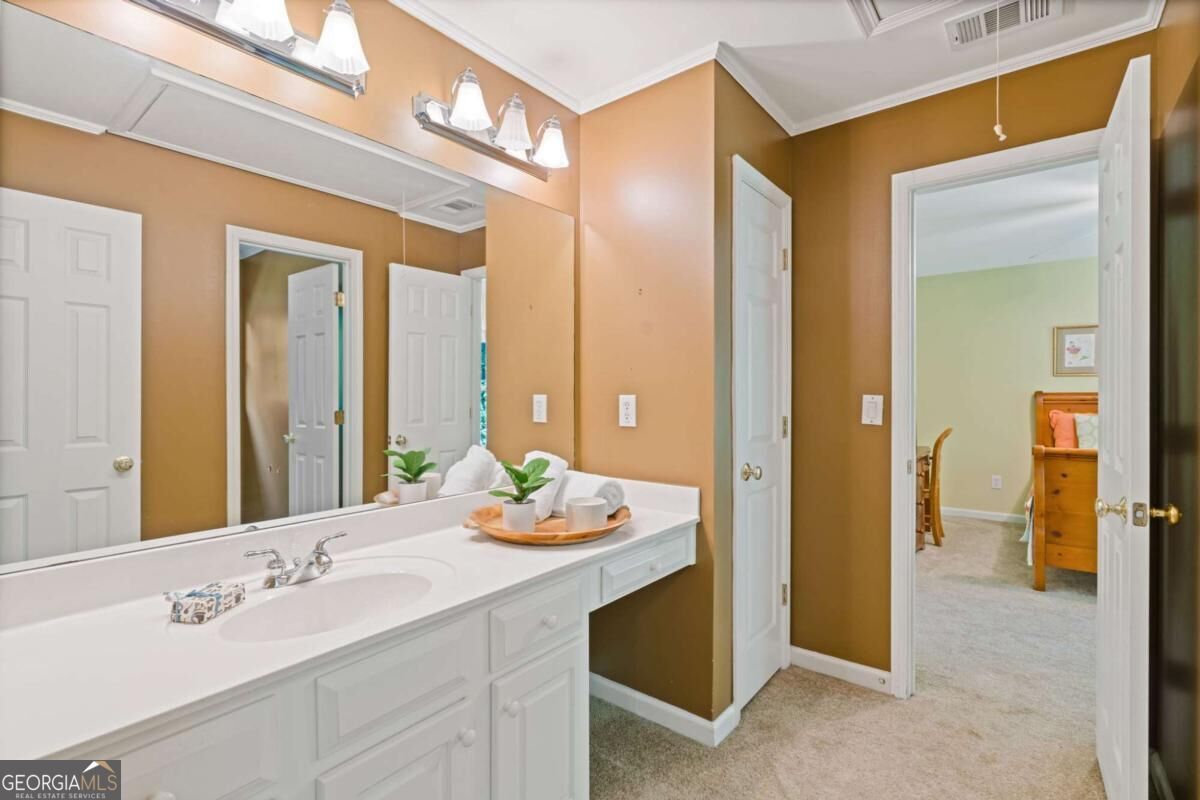 163 Woodcliff Drive Property Photo 32
