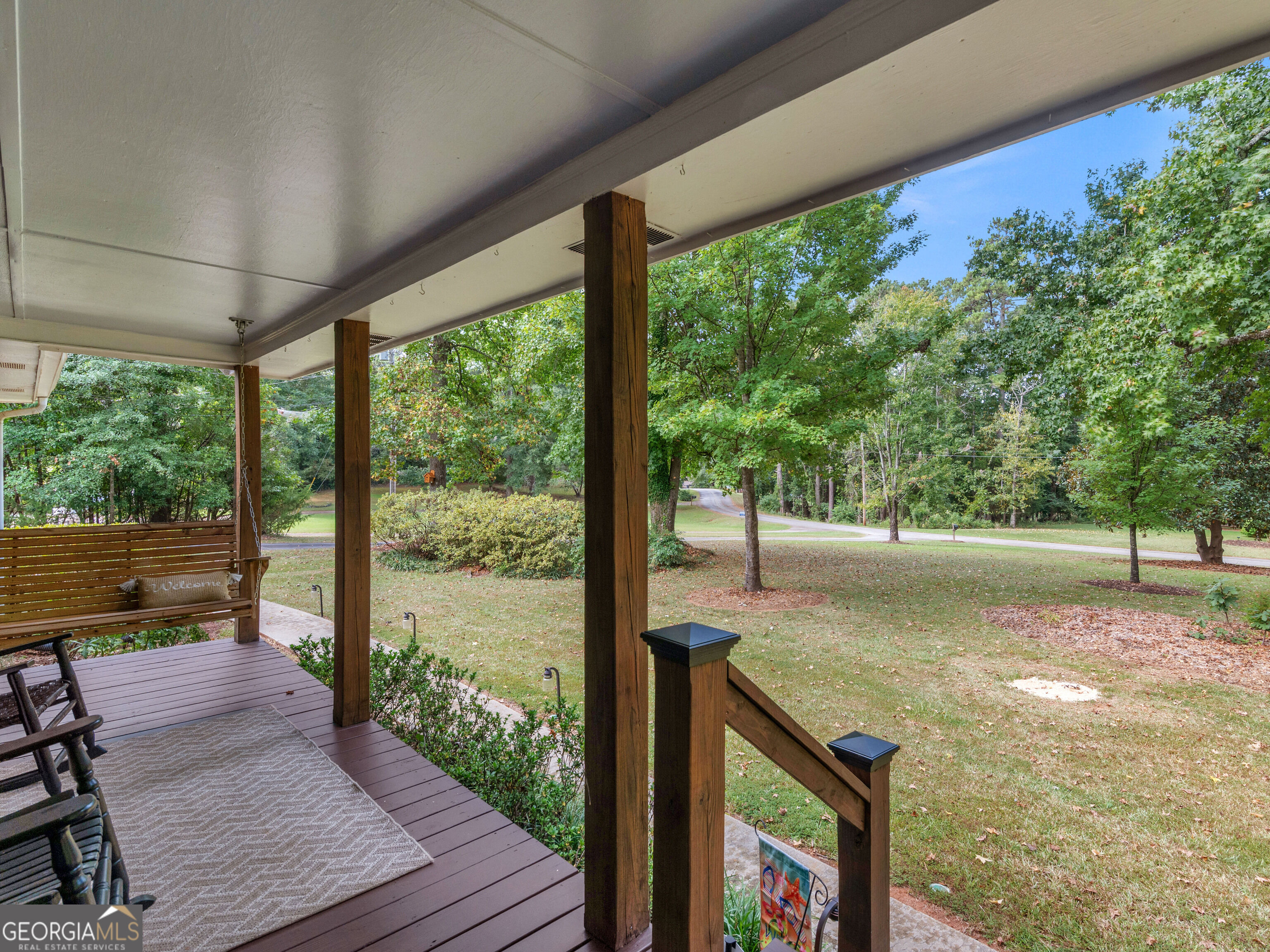 20 Valley Trail Property Photo 4