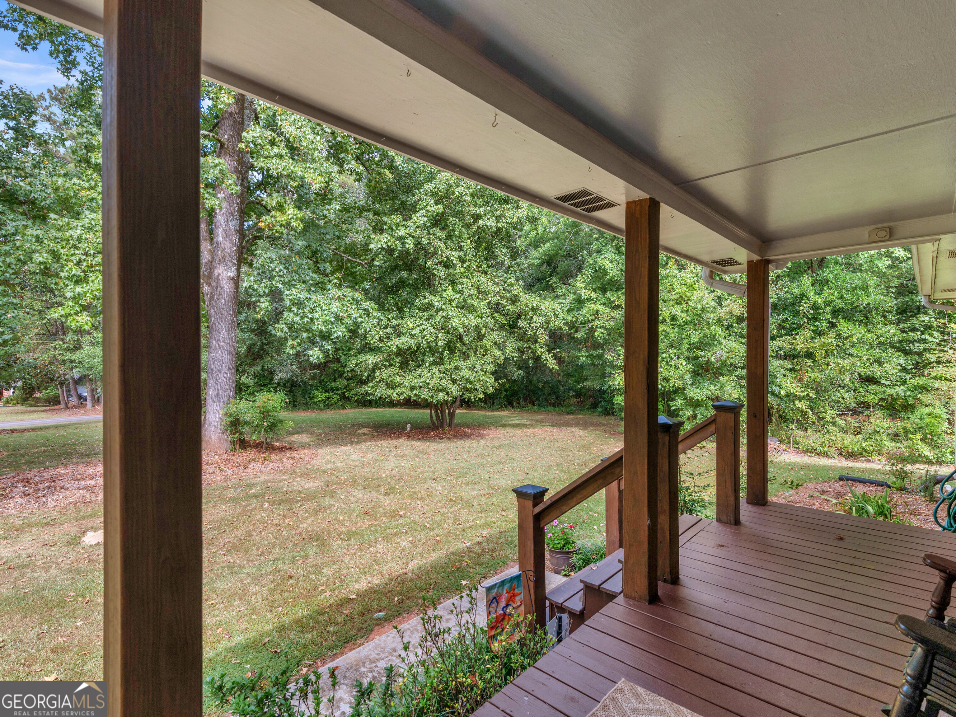 20 Valley Trail Property Photo 5