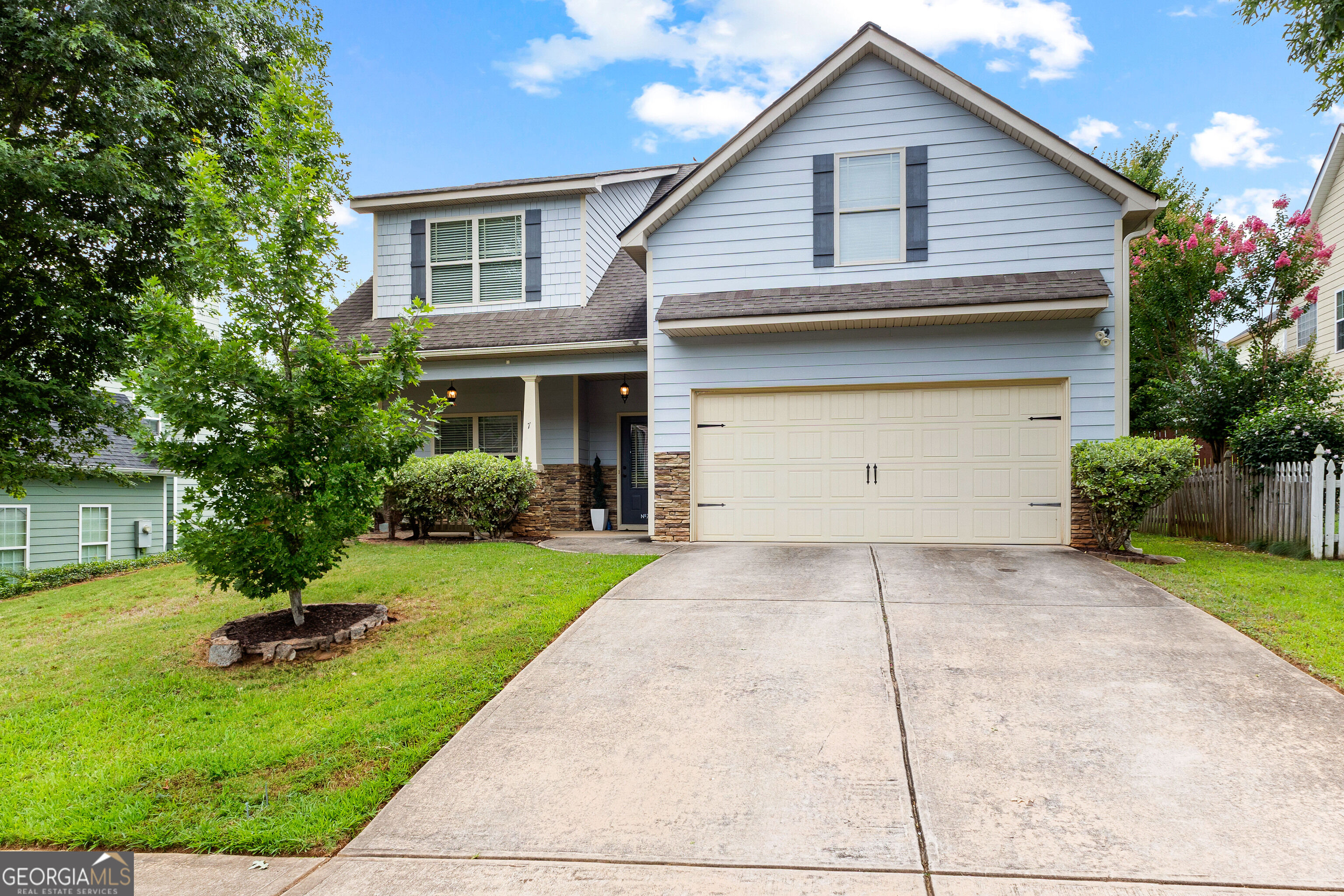 7 Camden Circle Property Photo 4