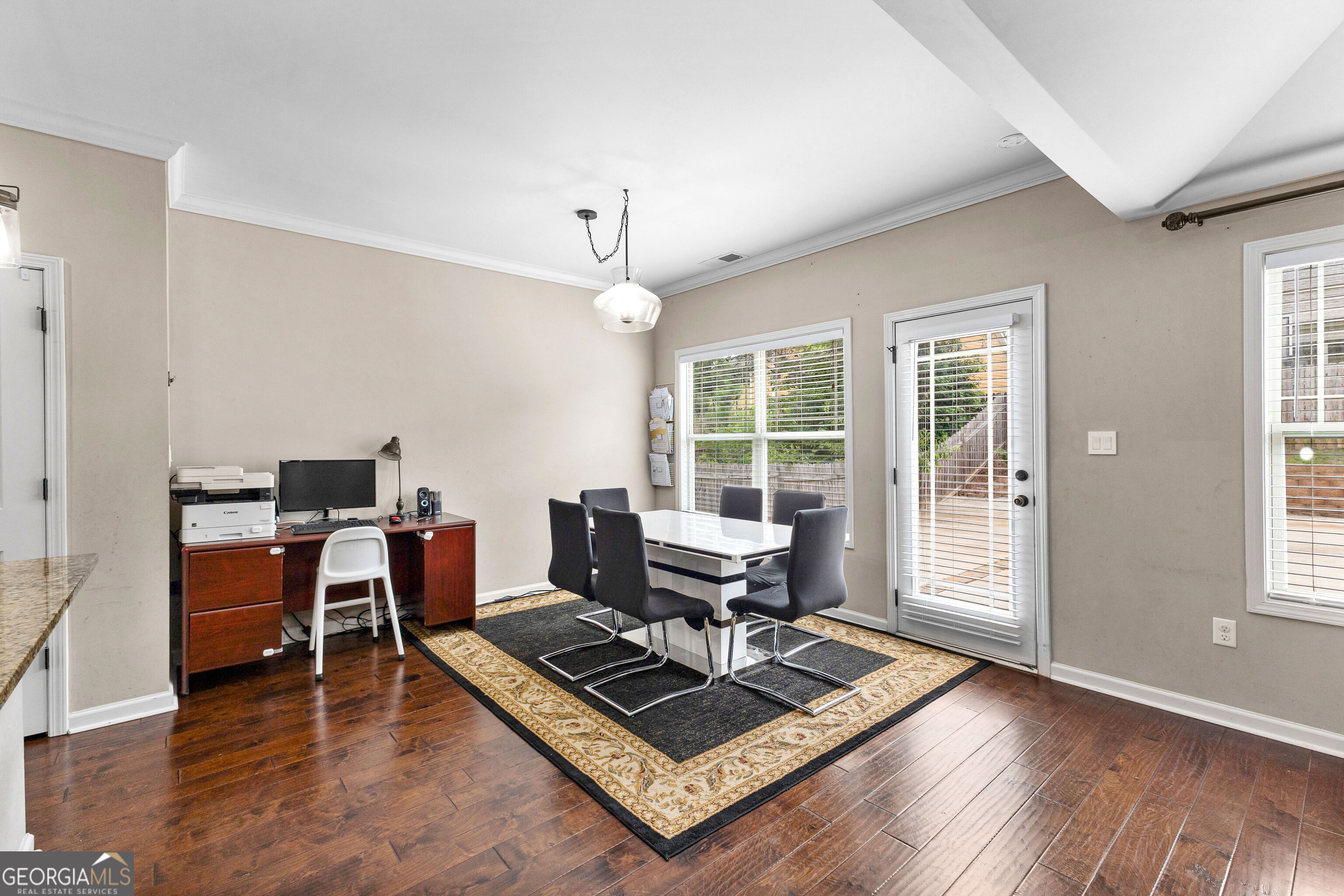 7 Camden Circle Property Photo 12