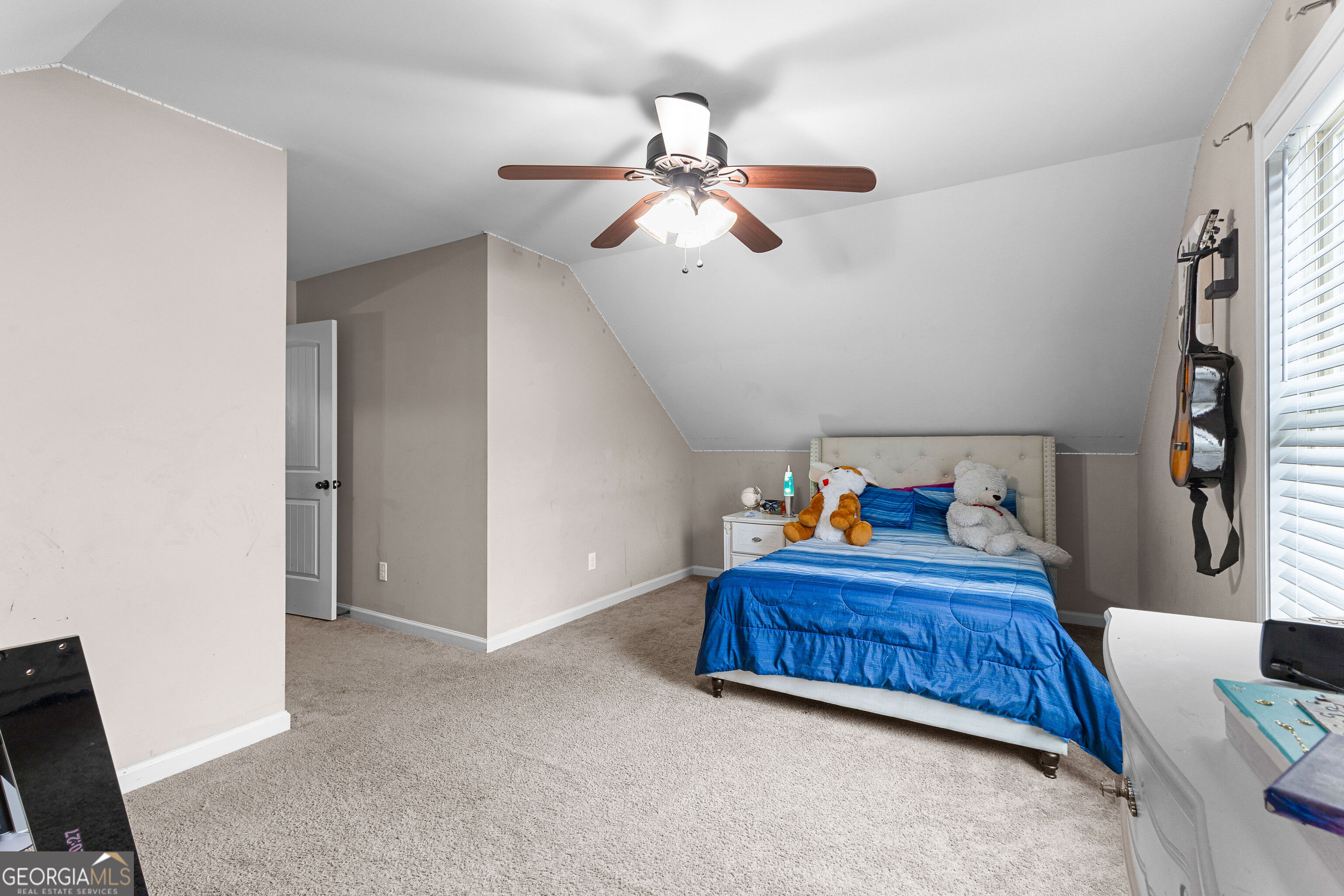 7 Camden Circle Property Photo 30