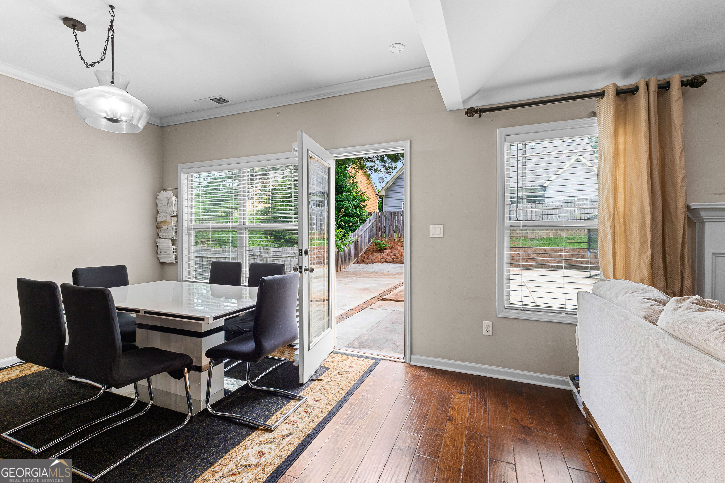 7 Camden Circle Property Photo 36