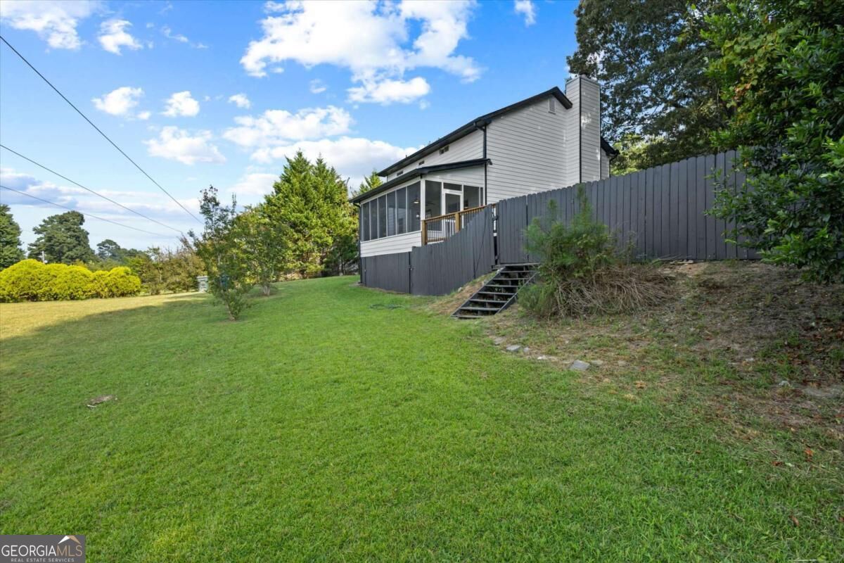 3075 Ashly Forest Drive Property Photo 6