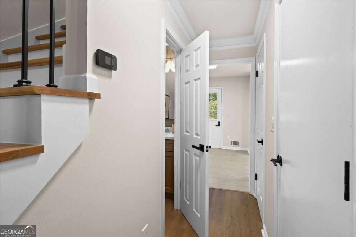 3075 Ashly Forest Drive Property Photo 27