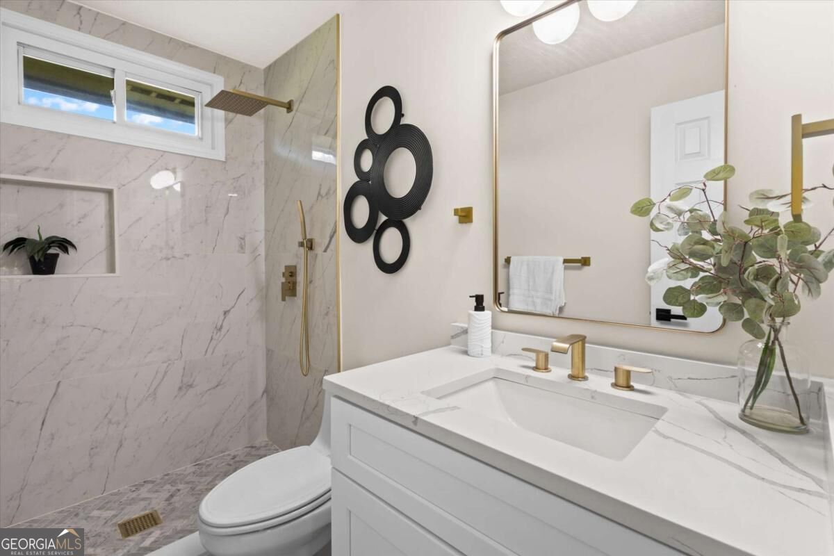 3075 Ashly Forest Drive Property Photo 35