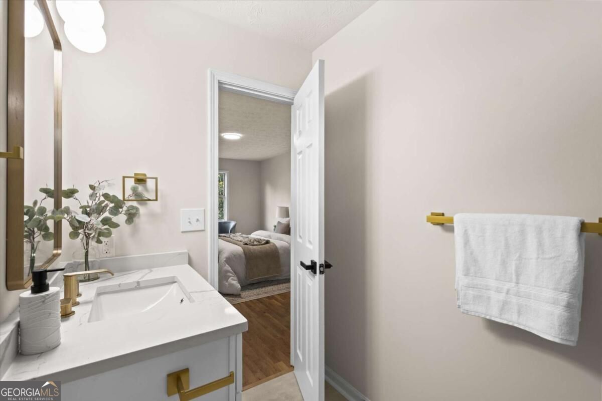 3075 Ashly Forest Drive Property Photo 36