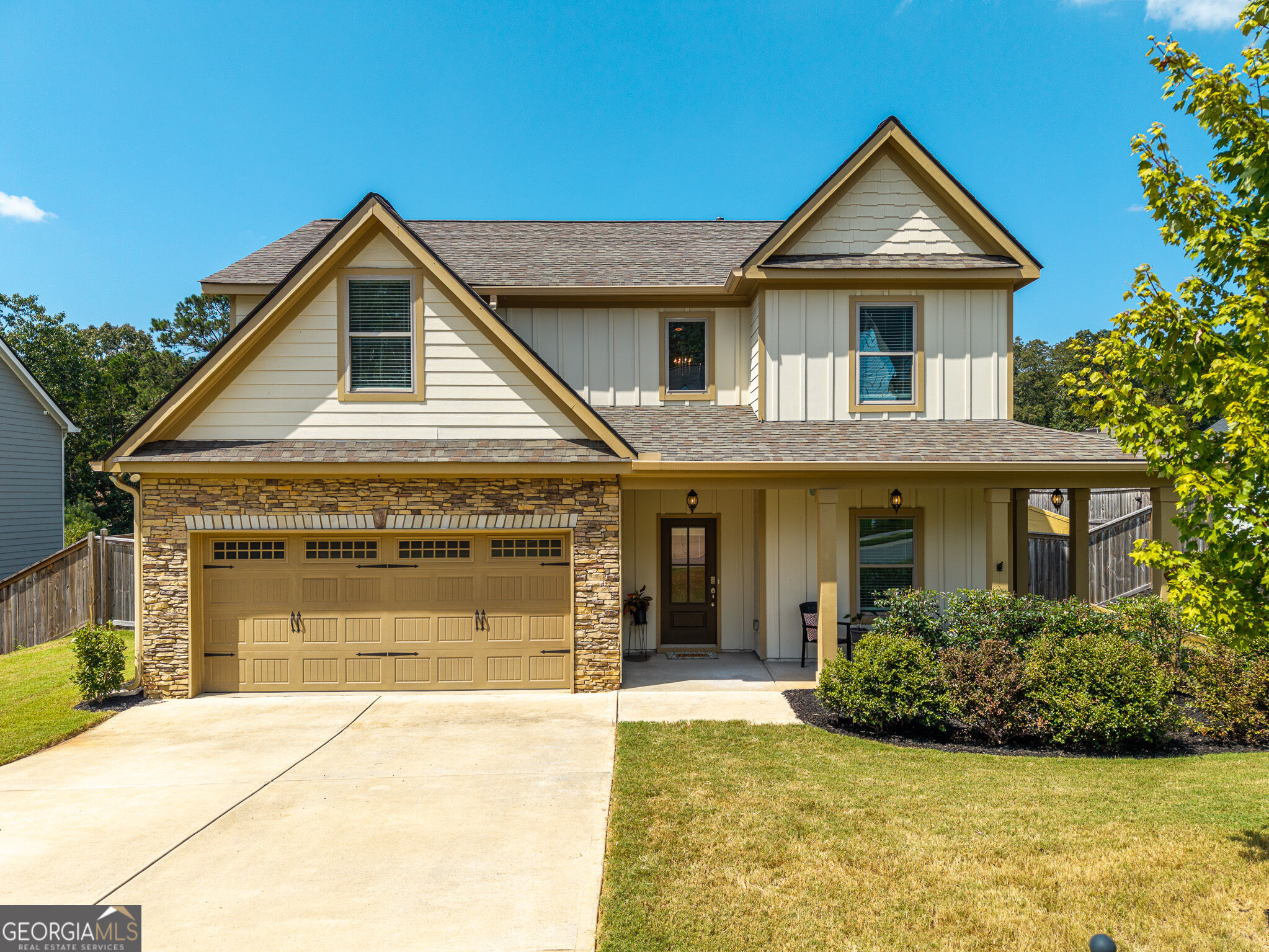 467 Tom Avery Drive Property Photo 1