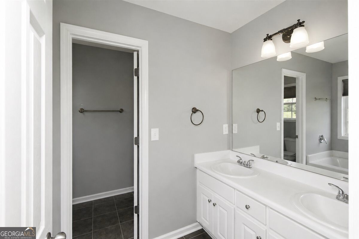 137 Stonebrooke Drive Property Photo 37