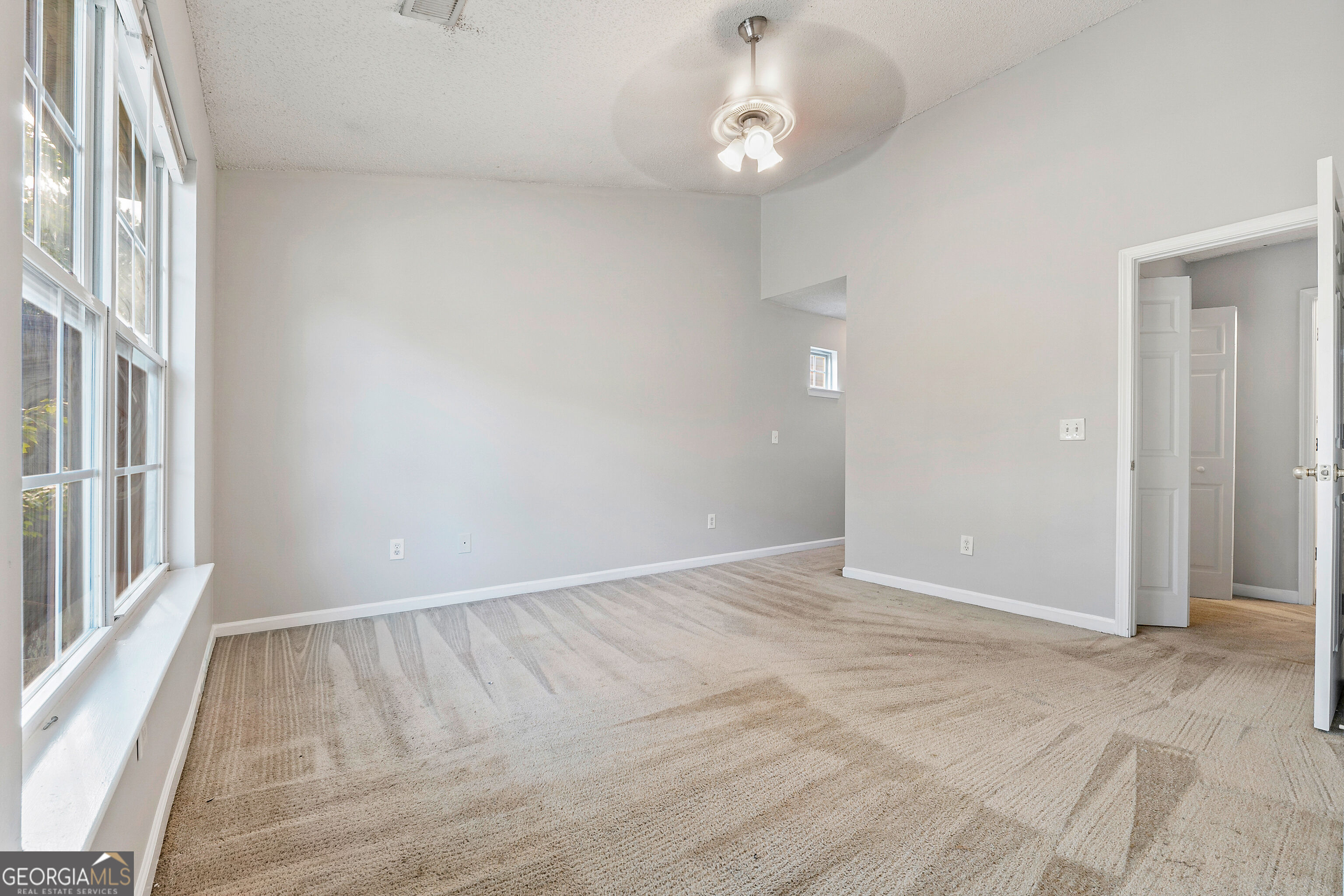 524 Jaclyn Circle Property Photo 17