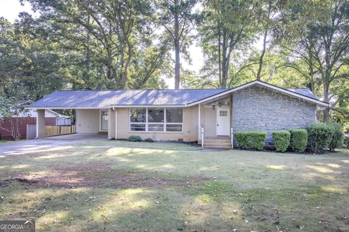 102 Summit Drive Property Photo 1