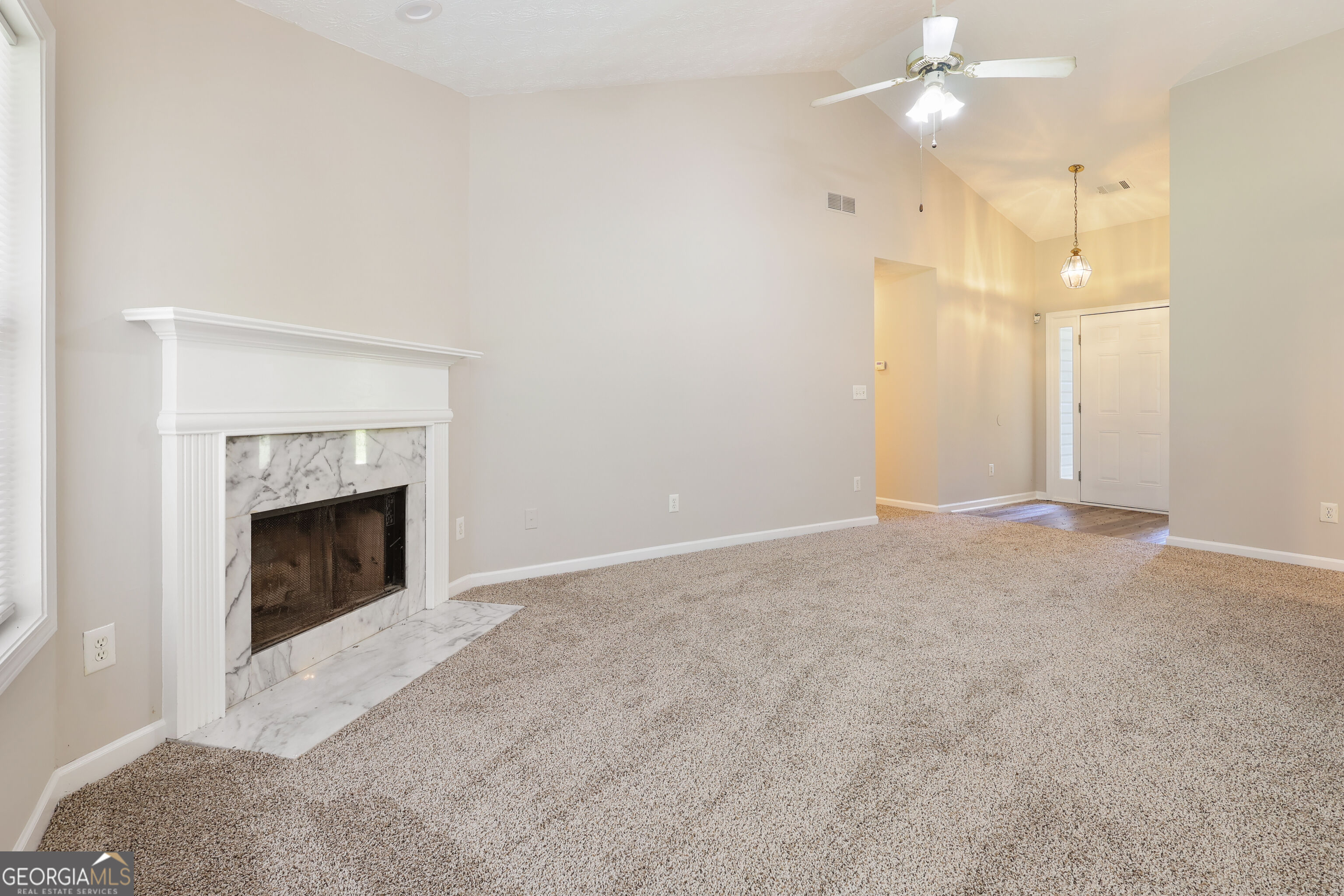 215 Cambridge Way Property Photo 4