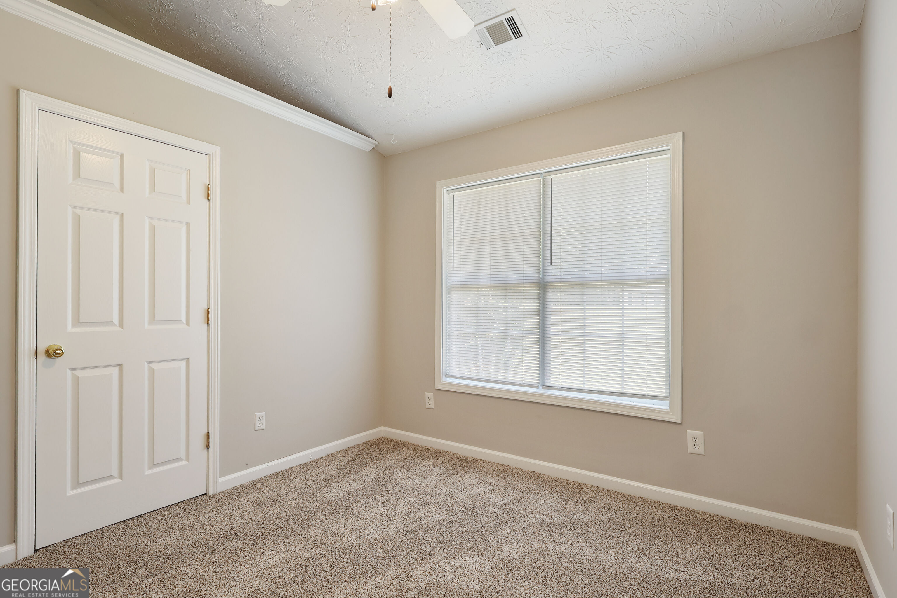 215 Cambridge Way Property Photo 11