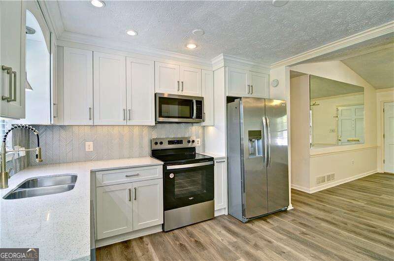 6428 Paradise Point Road Property Photo 18