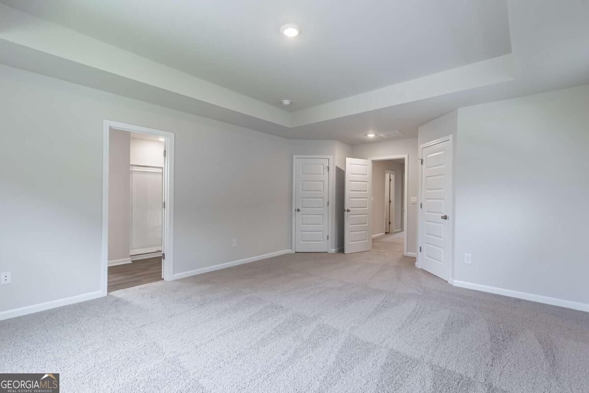 912 Stow Lane Property Photo 17