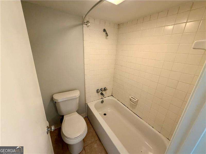 77 Adrian Place Nw Property Photo 16
