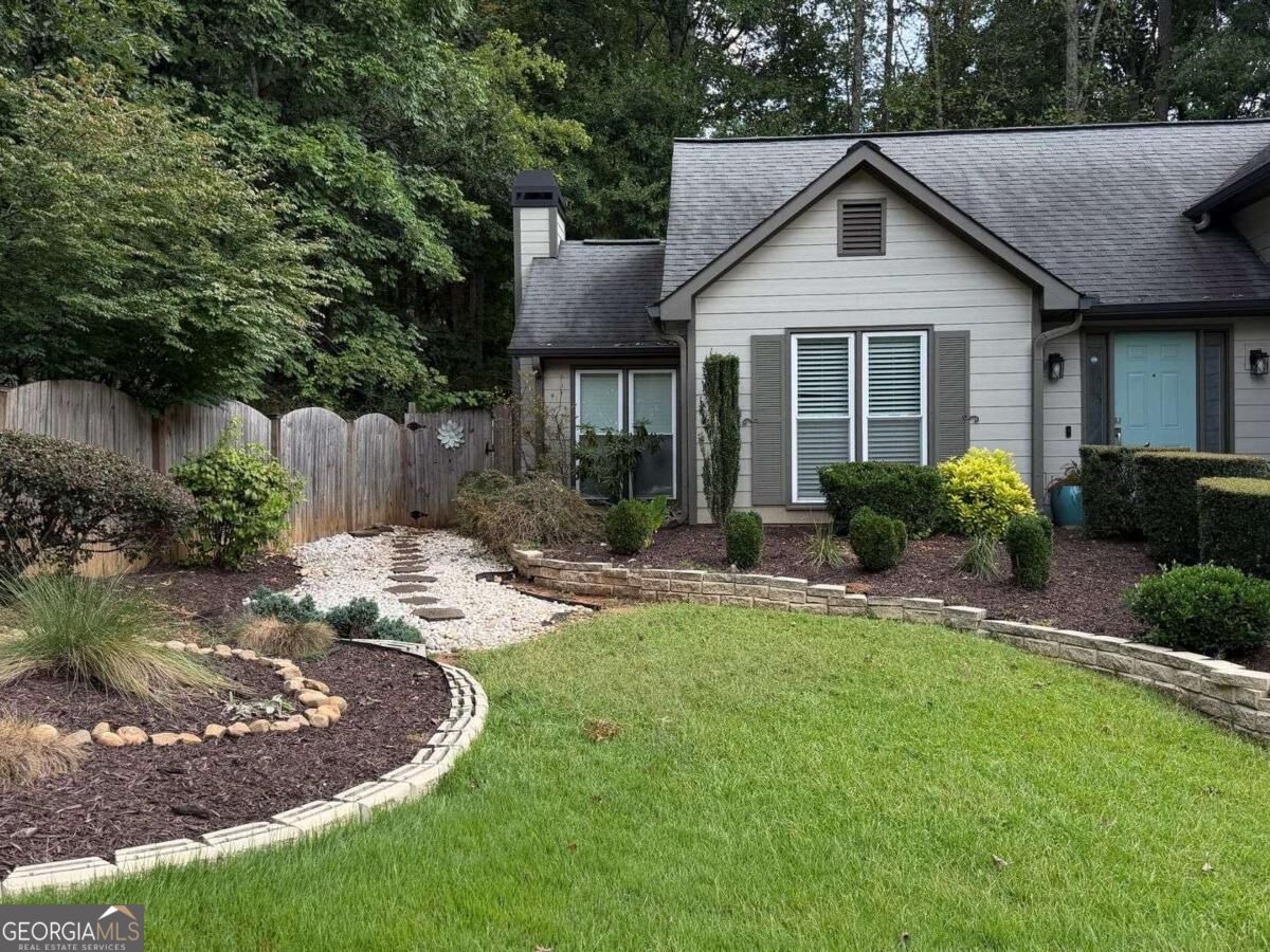 807 Arbor Forest Place Sw Property Photo 2