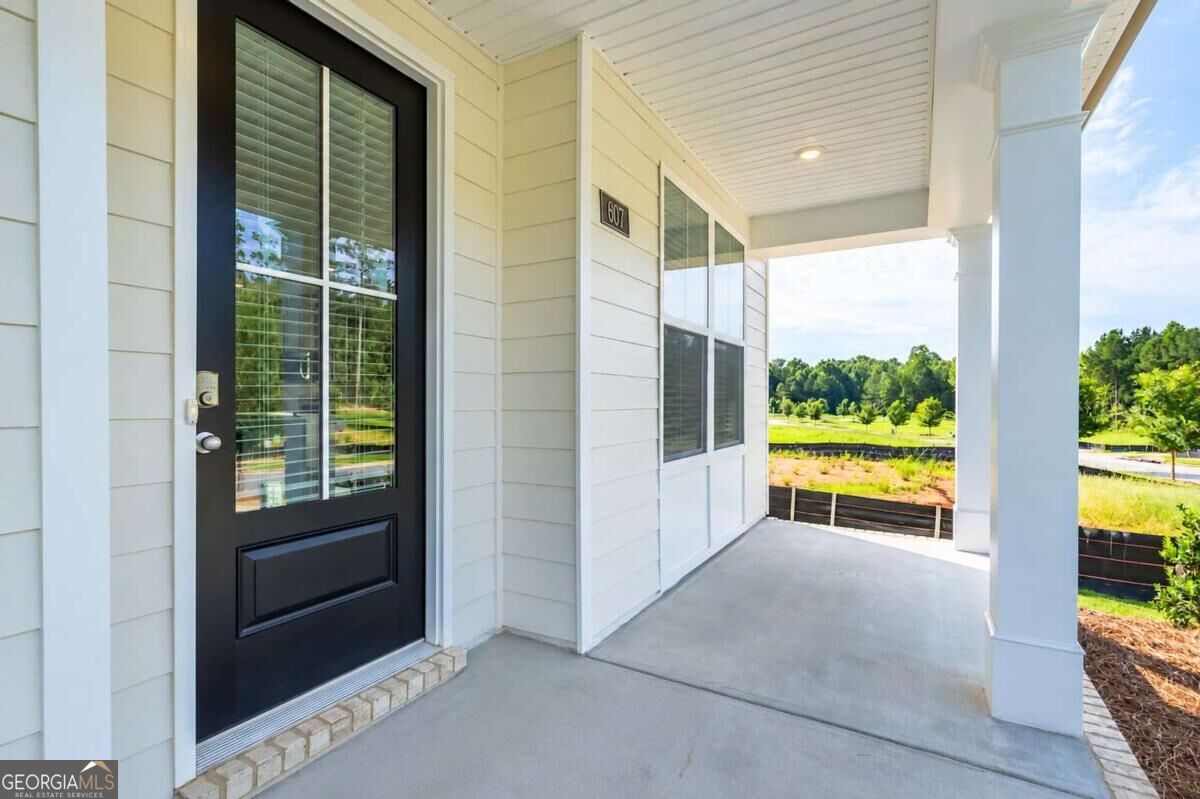 607 Cantor Way Property Photo 4