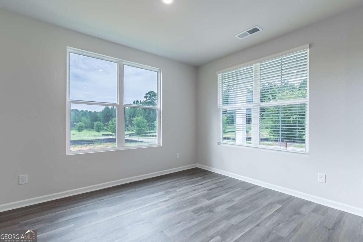 607 Cantor Way Property Photo 6