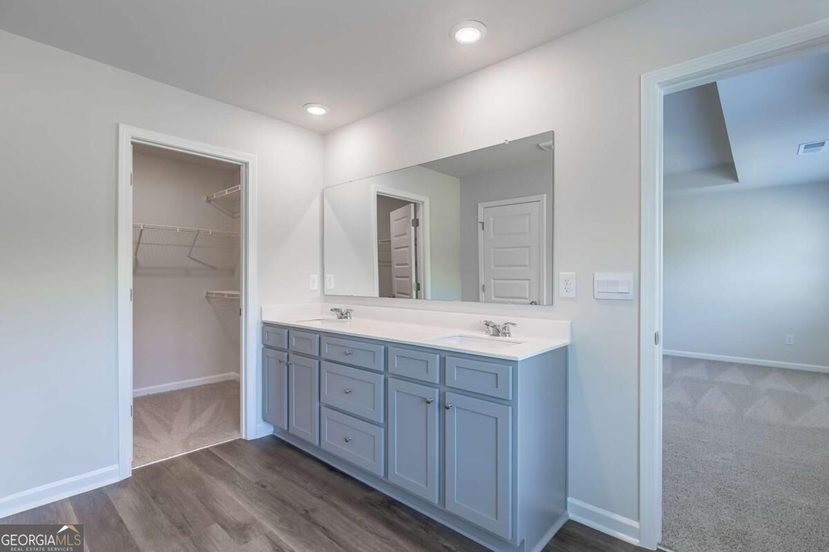 607 Cantor Way Property Photo 15