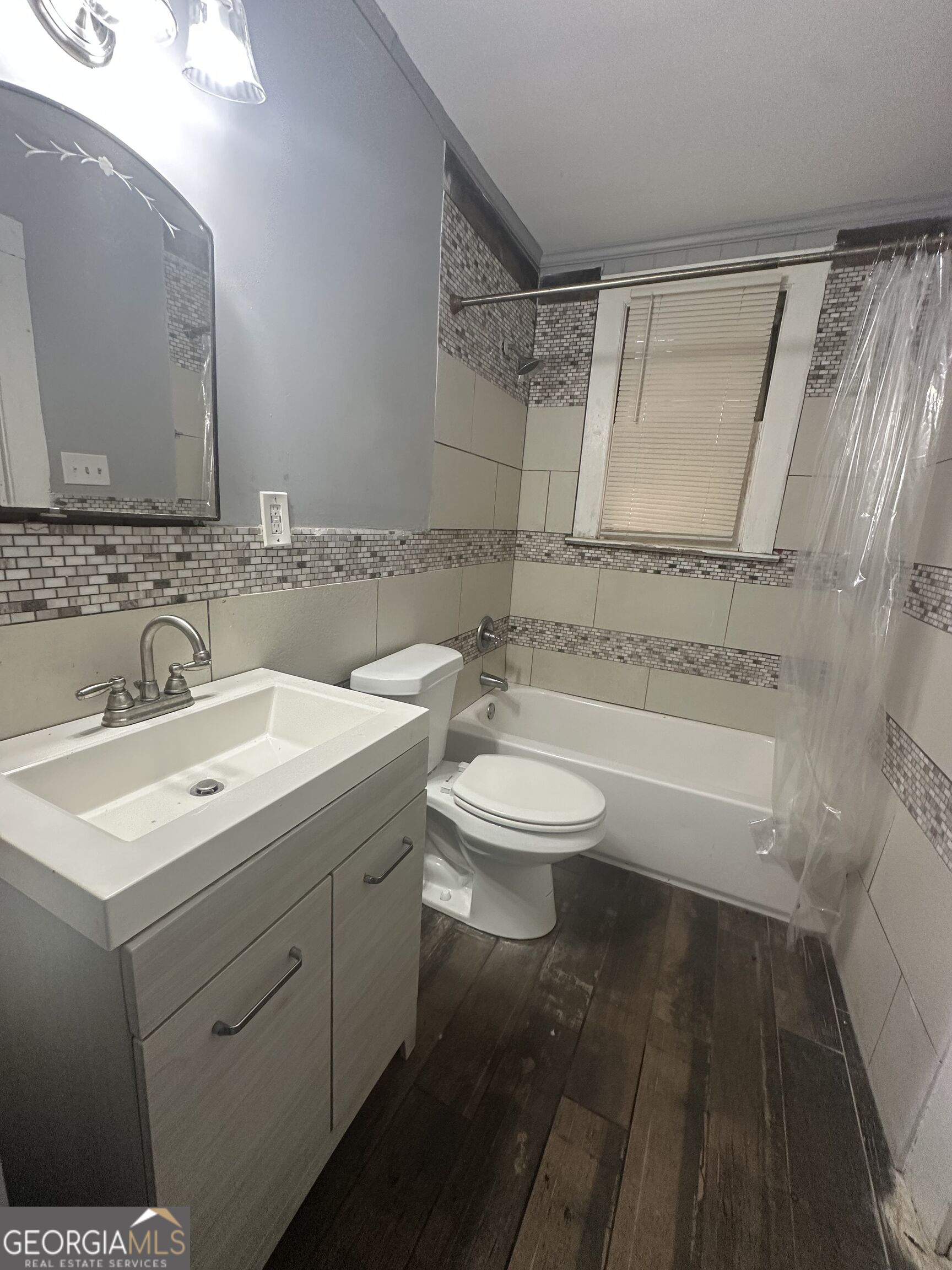 1126 Brentwood Avenue Property Photo 6