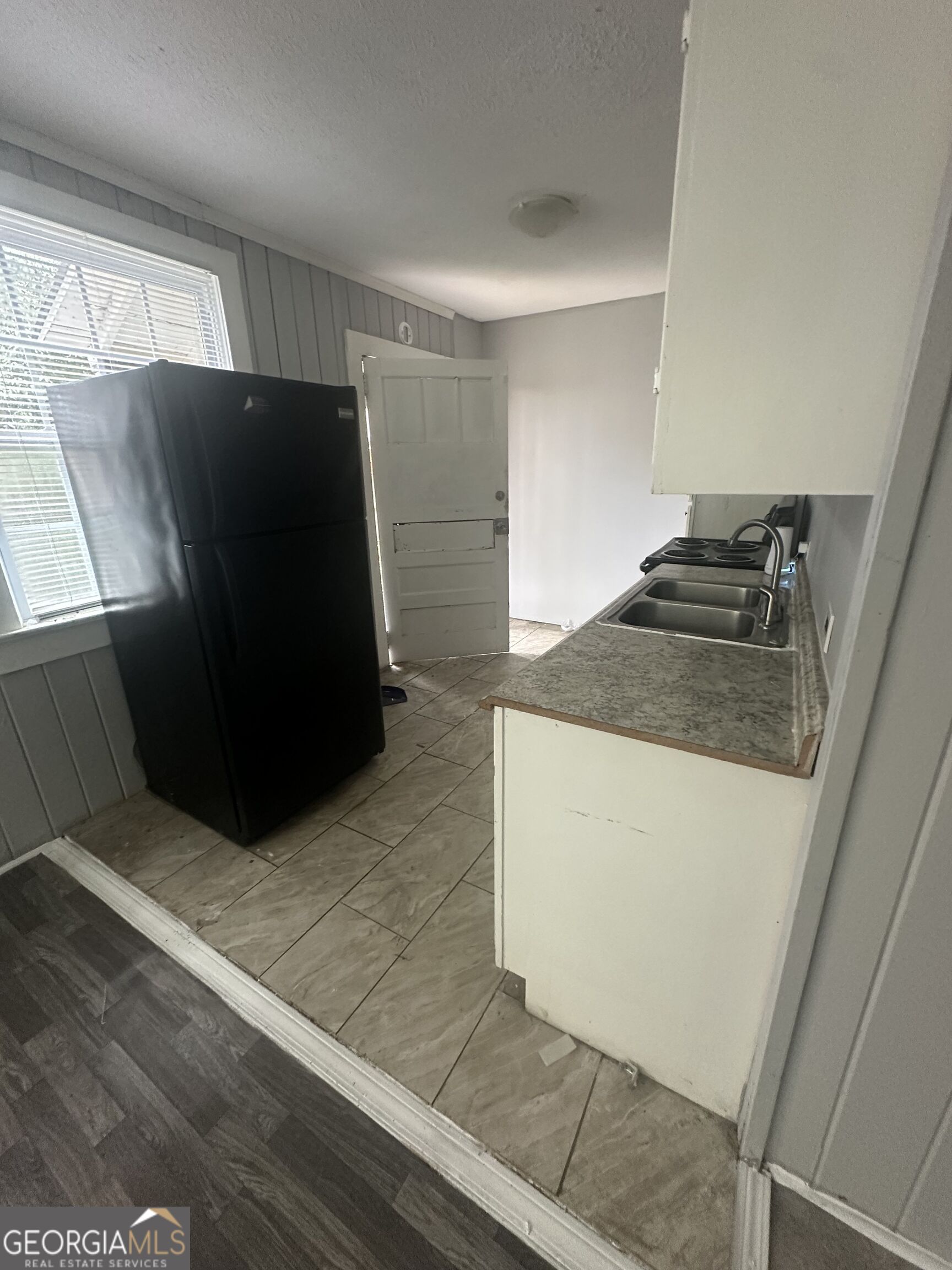 1126 Brentwood Avenue Property Photo 8