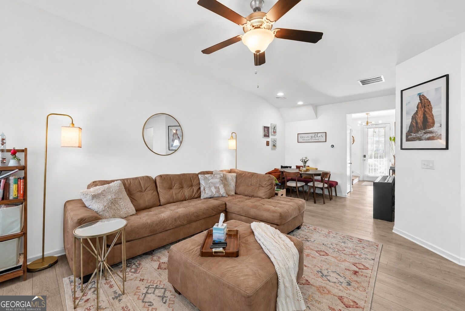 5140 Madeline Place Property Photo 5