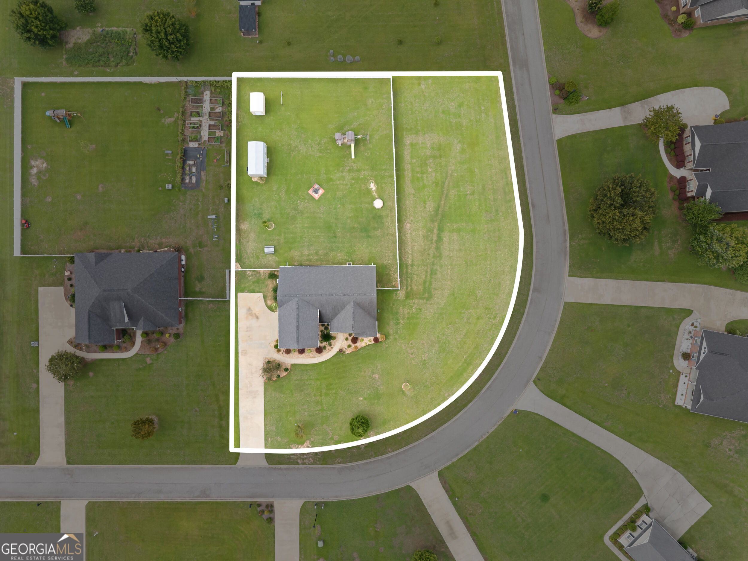 237 Sara Beth Drive Property Photo 4