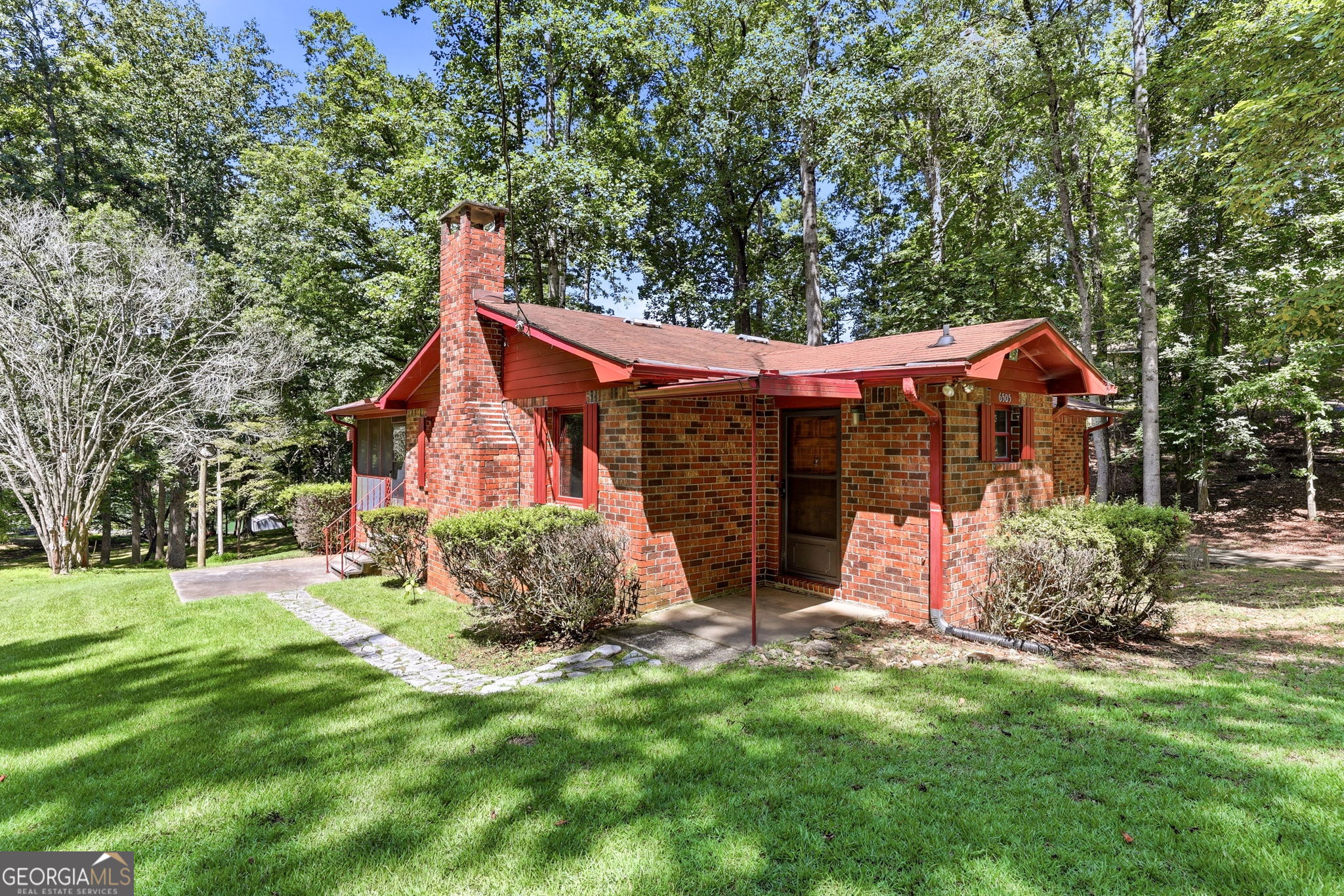 6505a Julian Road Property Photo 3