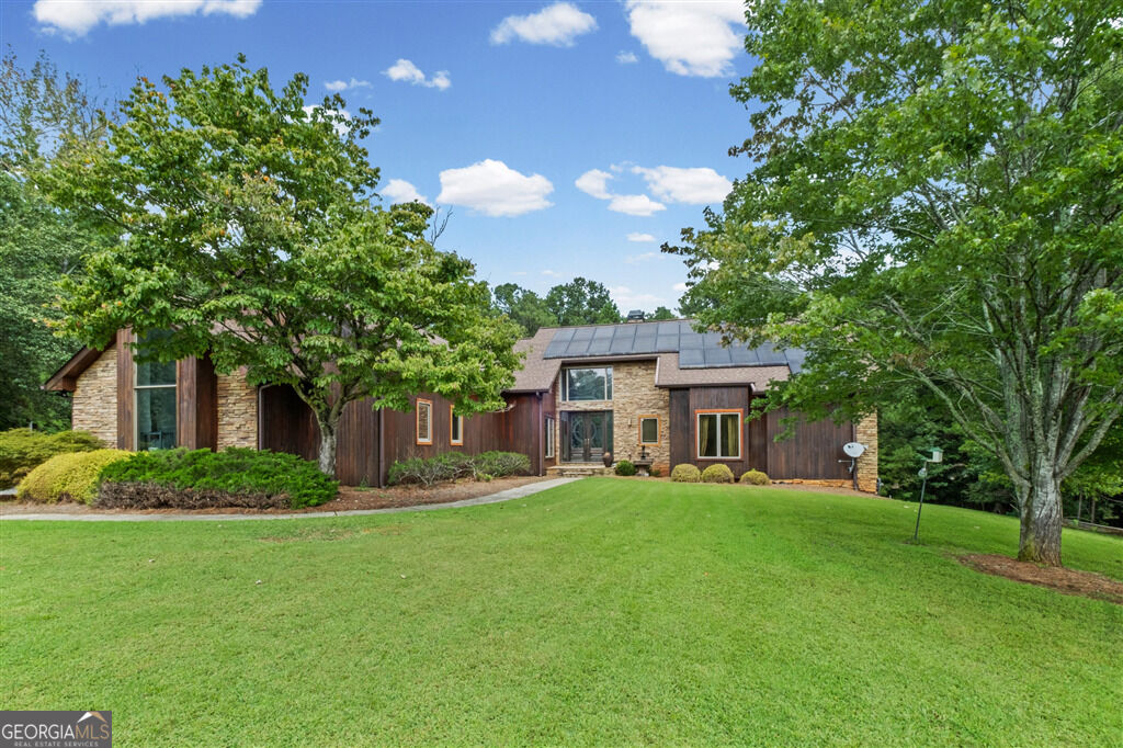 2320 Kitfox Circle Property Photo 1