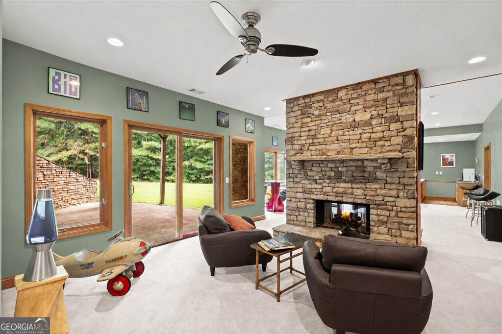 2320 Kitfox Circle Property Photo 27