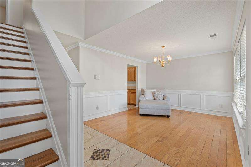1442 Hampton View Court Property Photo 5