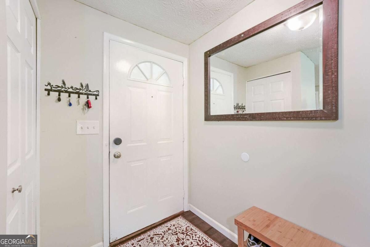 6351 Wedgeview Court Property Photo 3