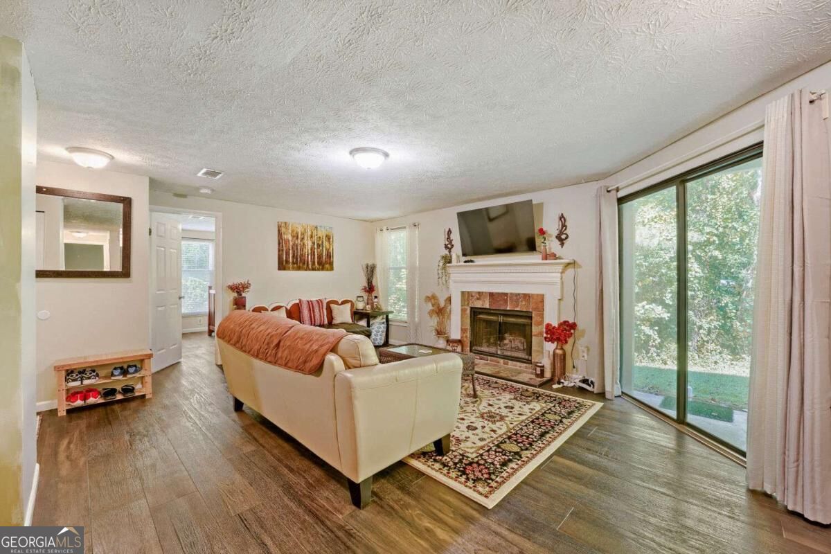 6351 Wedgeview Court Property Photo 5