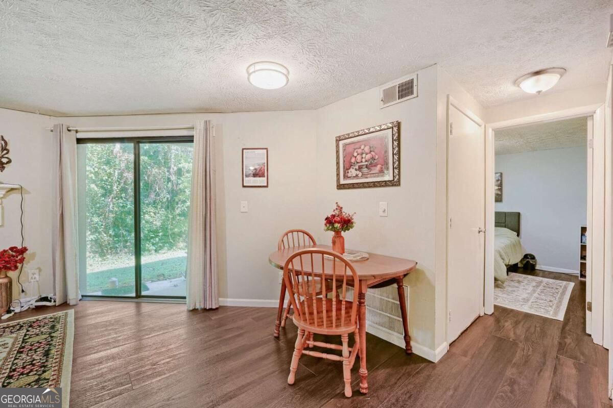 6351 Wedgeview Court Property Photo 10