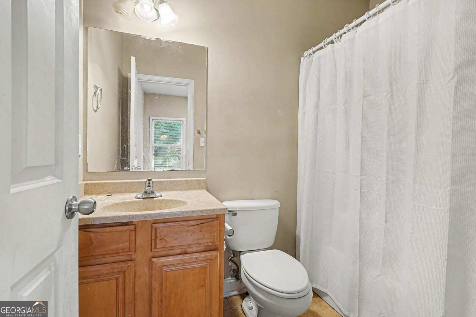 103 East Paces Drive Property Photo 8