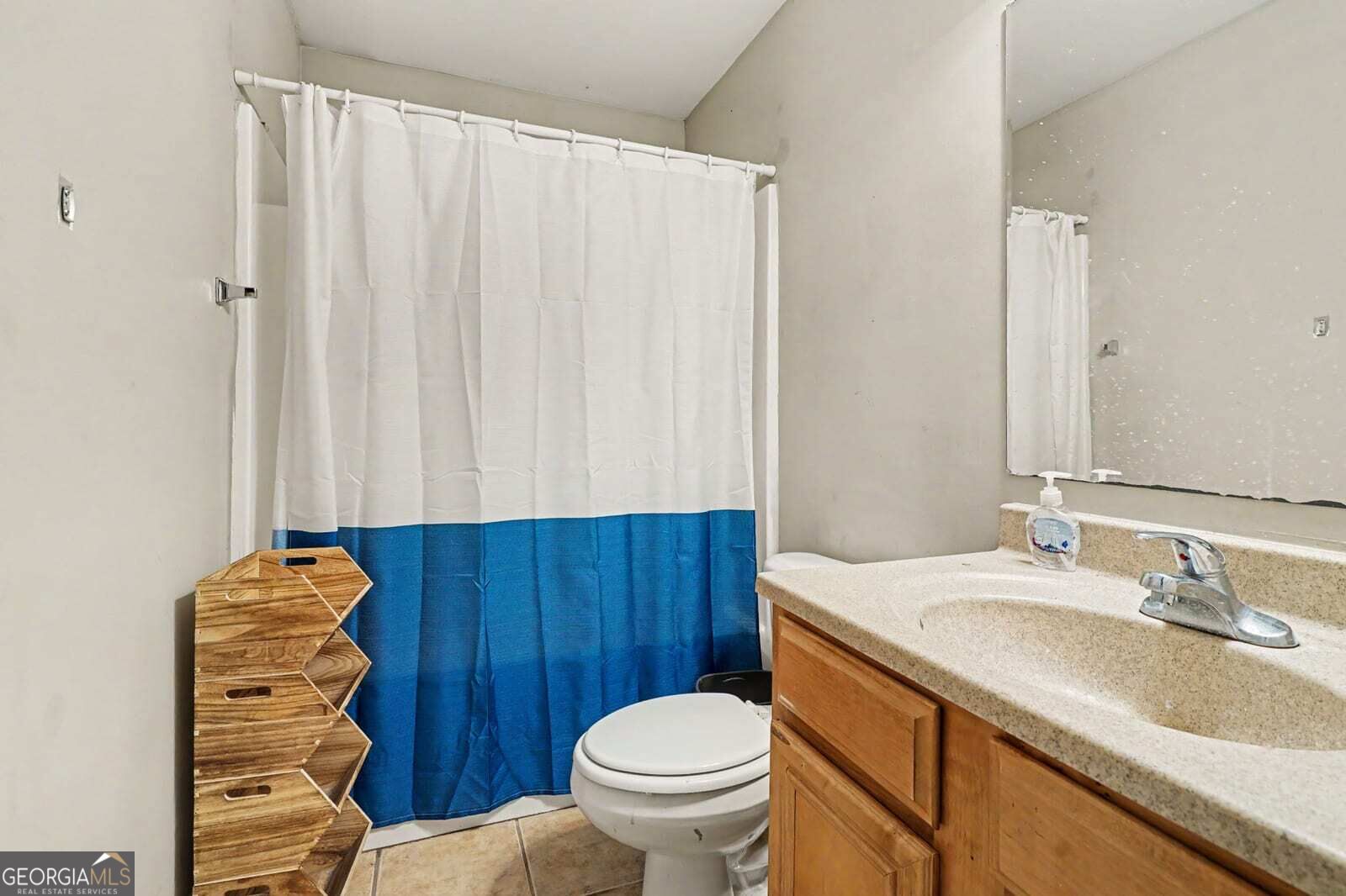 103 East Paces Drive Property Photo 12
