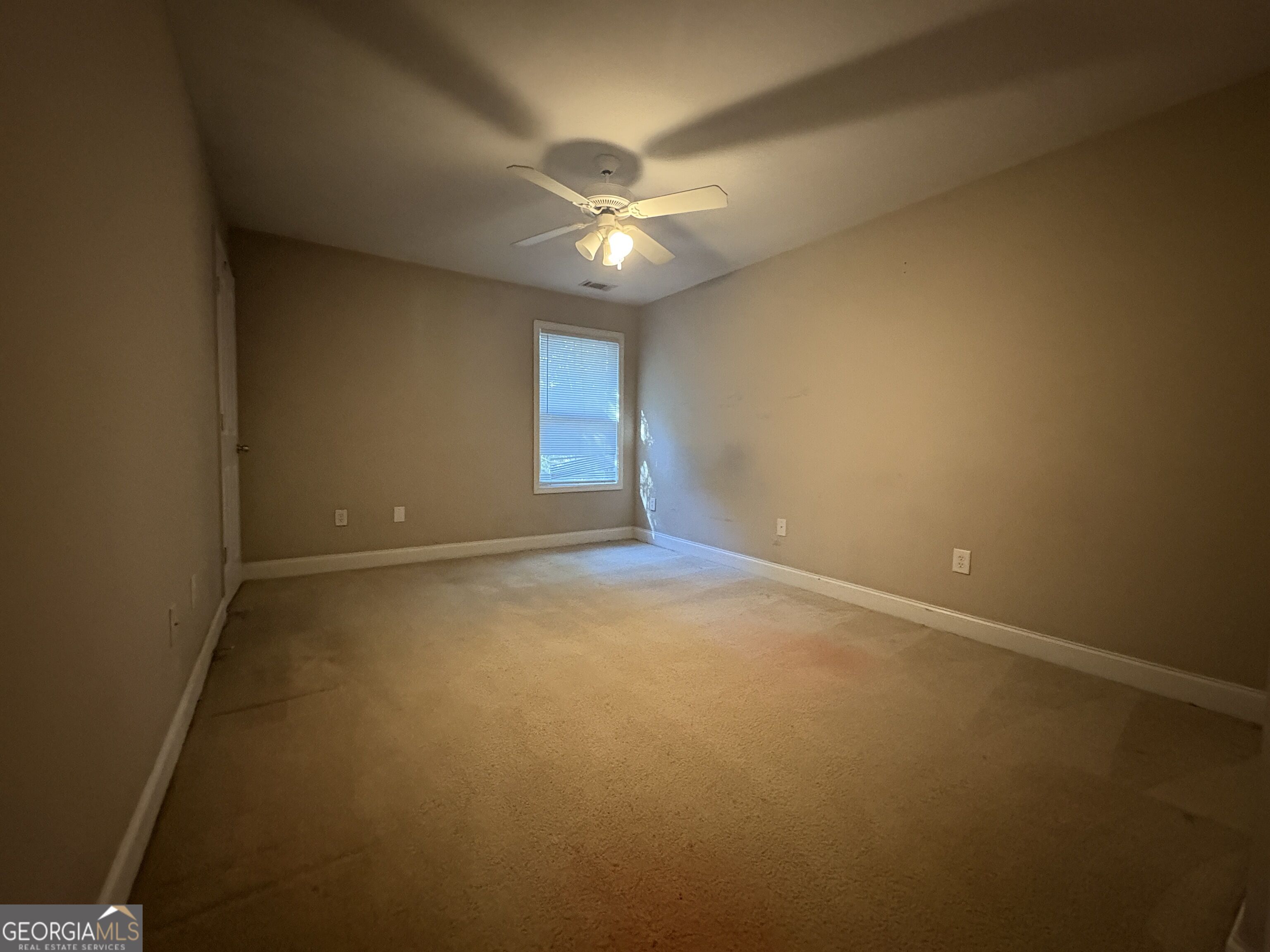 103 East Paces Drive Property Photo 13